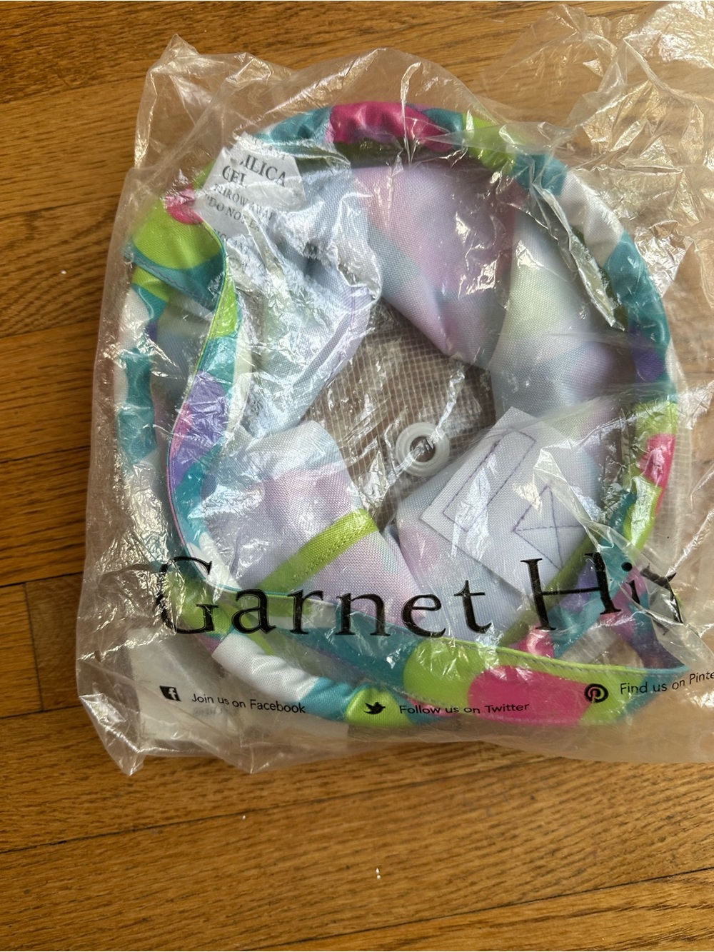Garnet Hill Pastel Mesh Beach seashell container  in Pink, Teal, Lime, Lavender